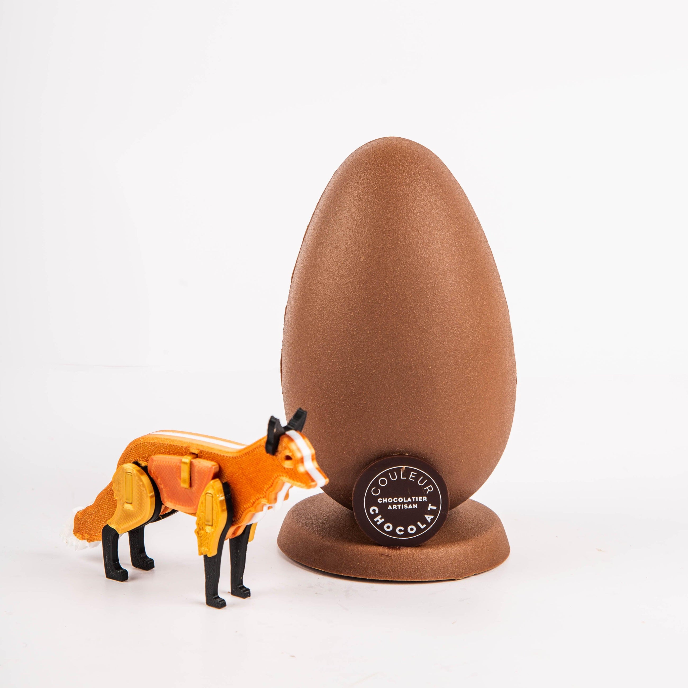 Surprise egg - milk chocolate